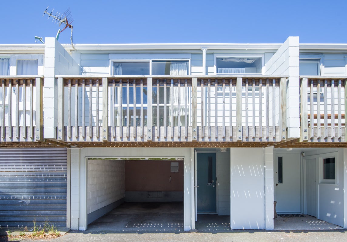 5/23 Collins Avenue, Tawa, Wellington - Carousel 1