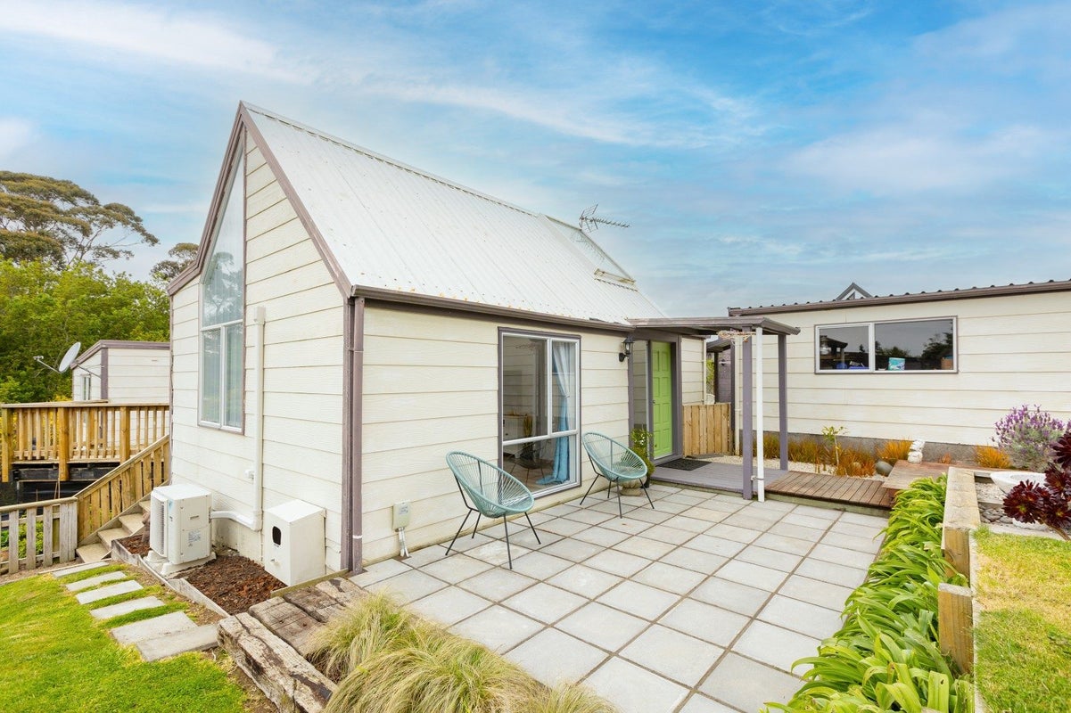 18 Antonia Place, Bell Block, New Plymouth - Carousel 33