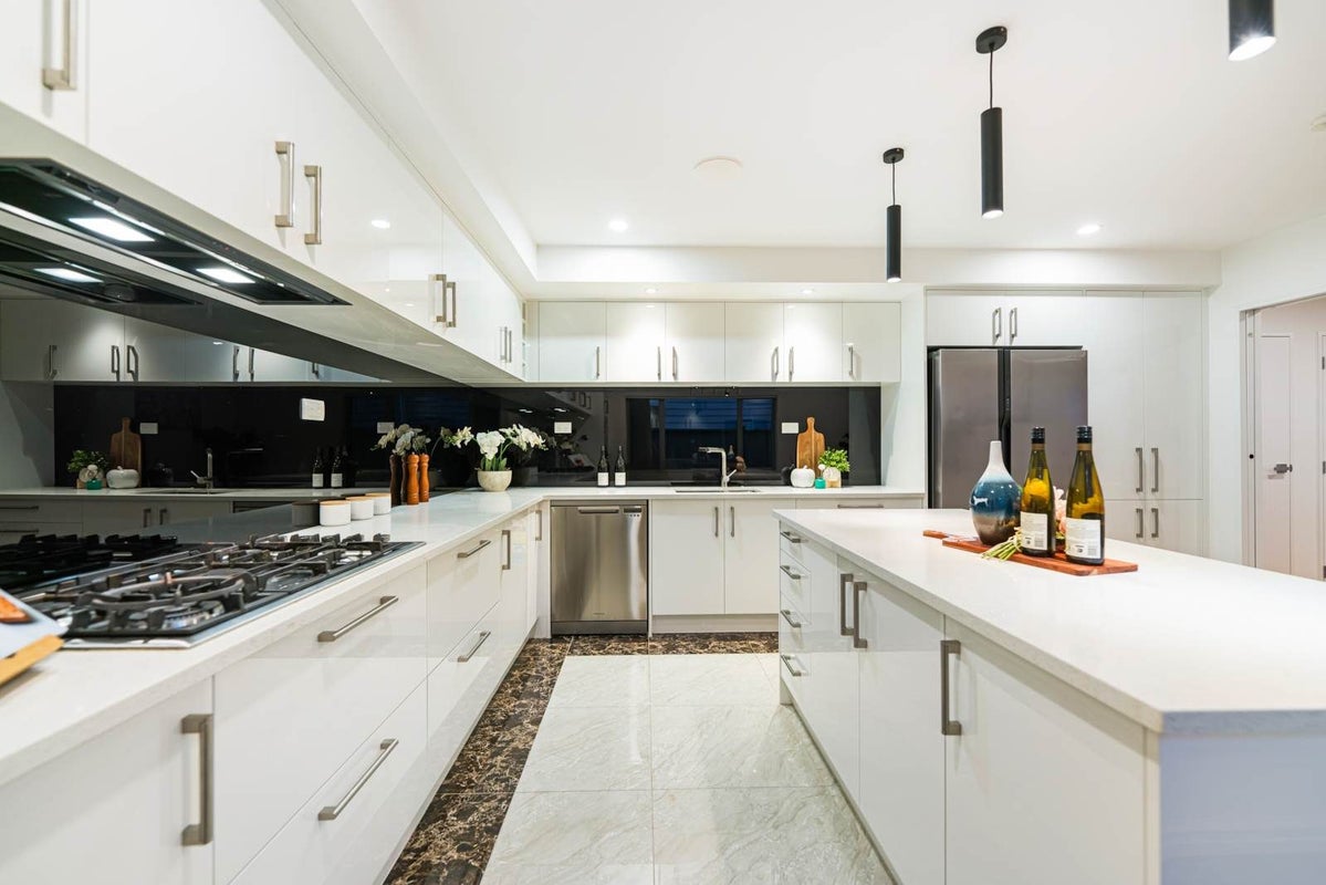 47 Collier Drive, Flat Bush, Auckland - Carousel 2