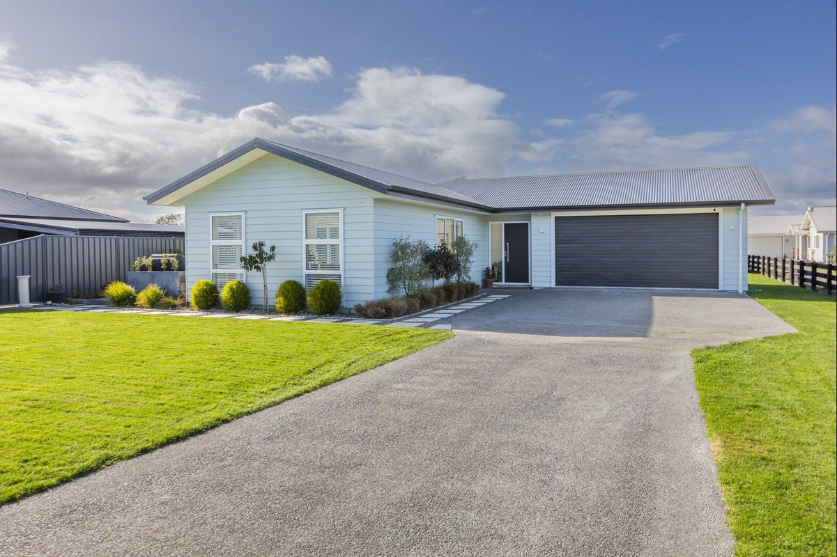 21 Bell Street, Otaki - Carousel 18