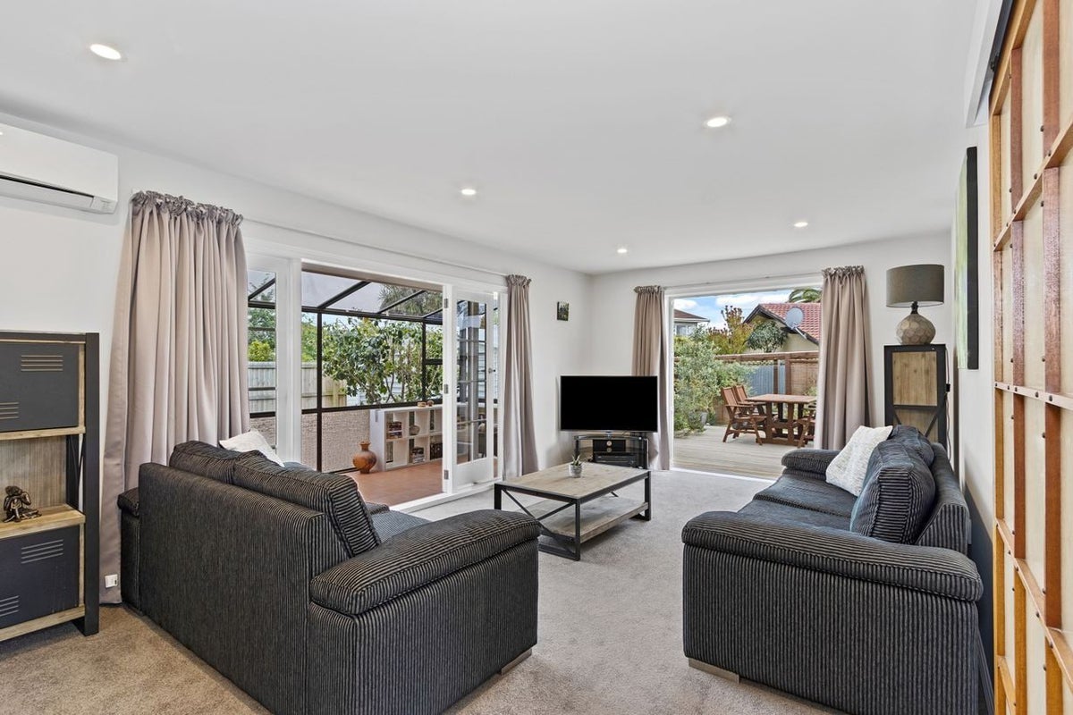 324 Yaldhurst Road, Avonhead, Christchurch - Carousel 2