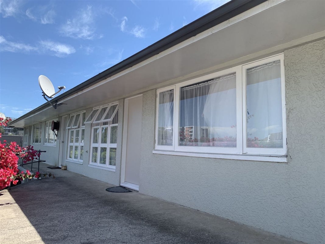 3/2 Outhwaite Lane, Newmarket, Auckland - Carousel 1
