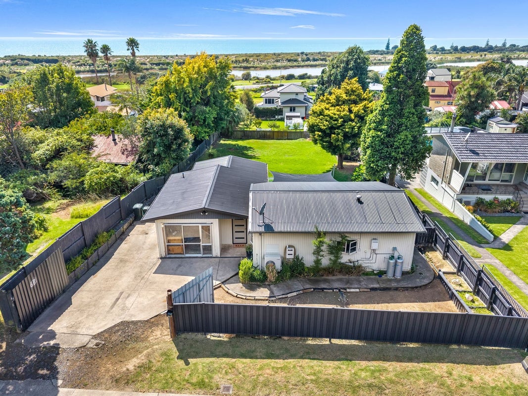 68 Pakeha Street, Matata, Whakatane - Carousel 1