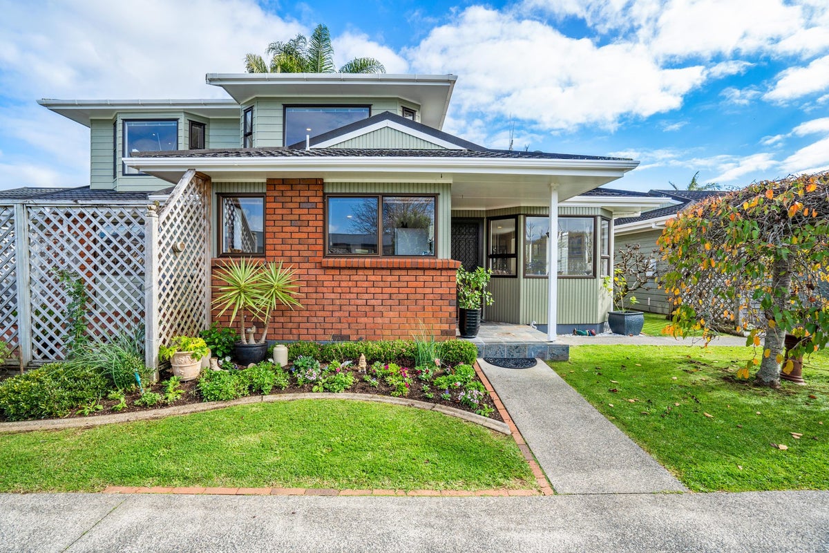 15D Percy Street, Kensington, Whangarei - Carousel 1