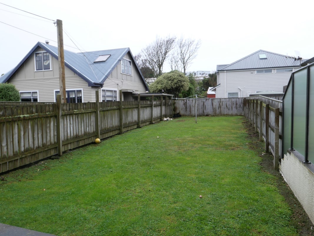 1/23 Campbell Street, Karori, Wellington - Carousel 15