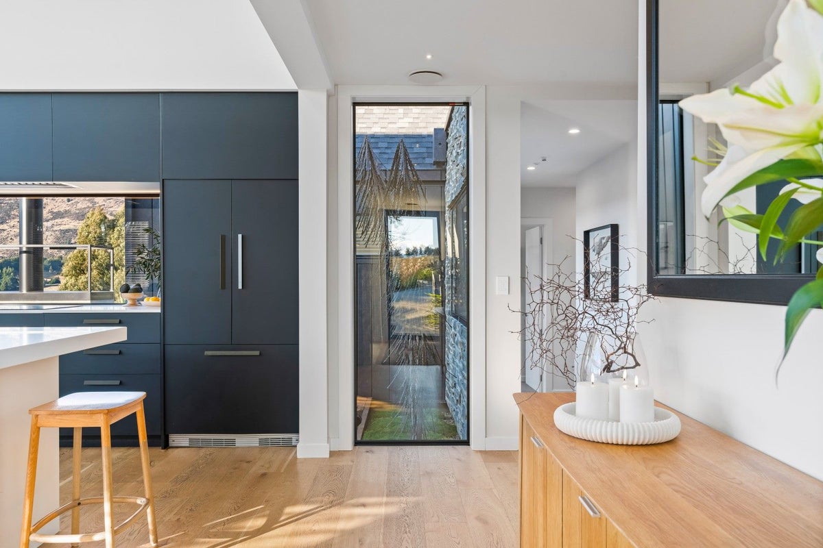 3 Maude View Road, Wanaka - Carousel 2