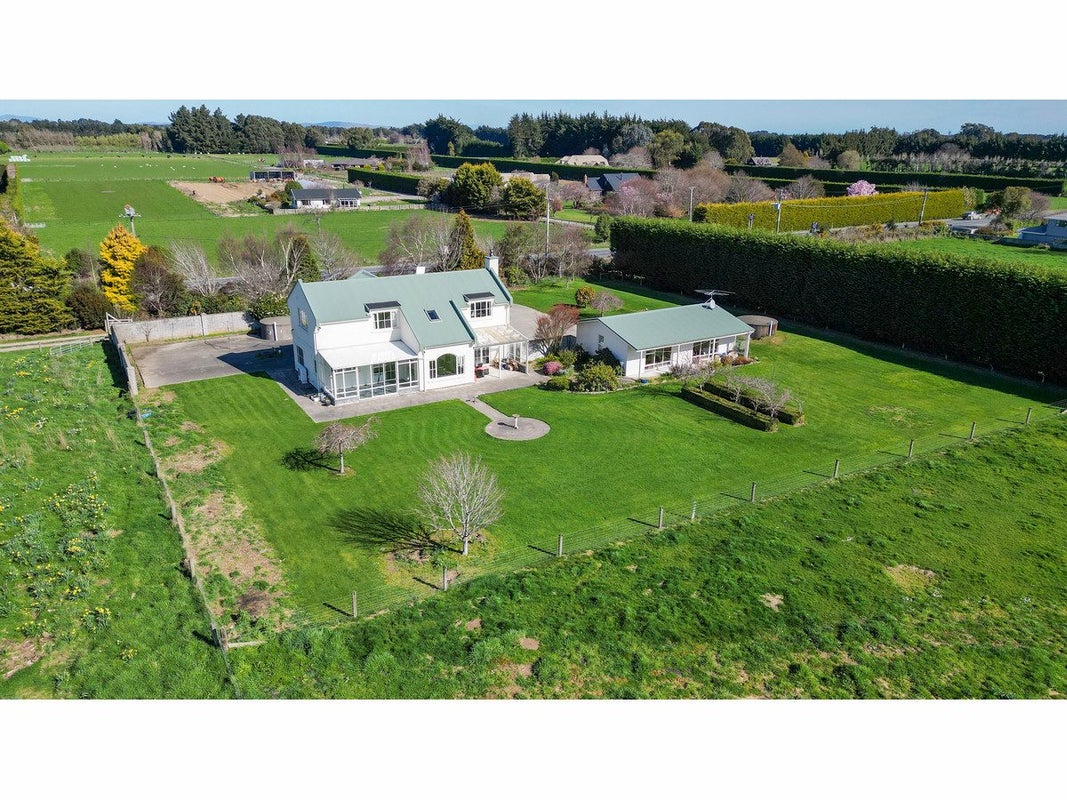 80A Wallacetown Lorneville Highway, Lorneville, Invercargill - Carousel 35