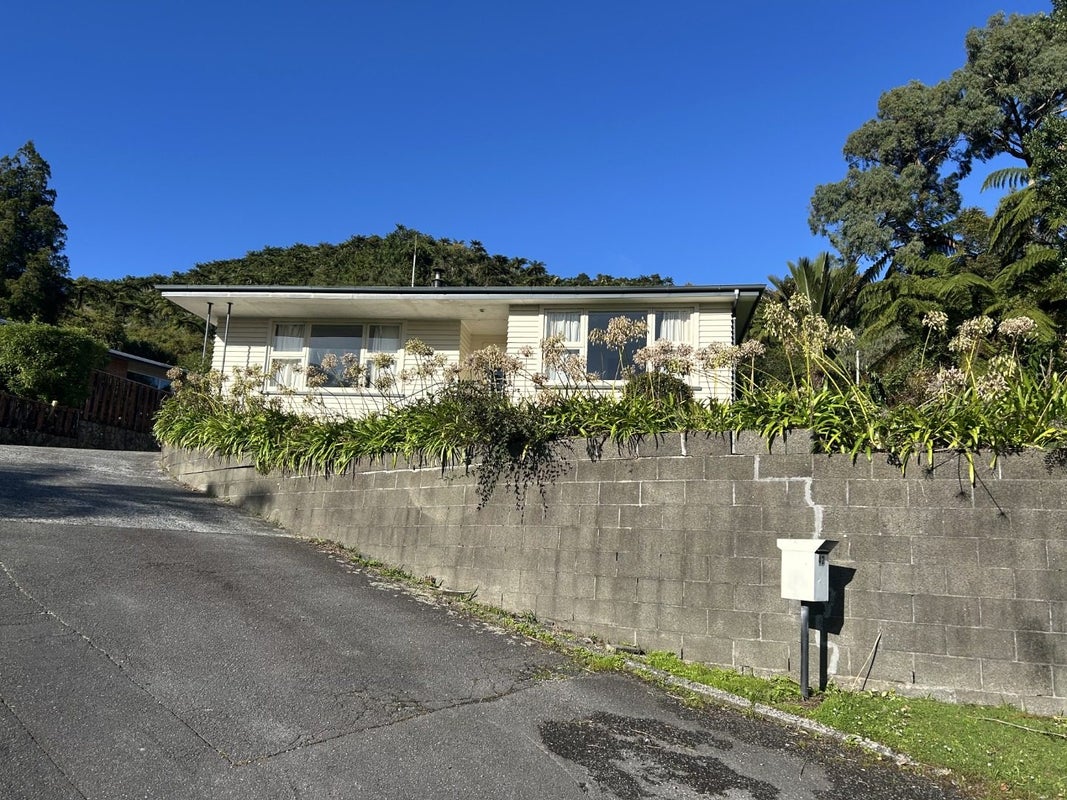 42 Freyberg Terrace, Greymouth, Greymouth - Carousel 1