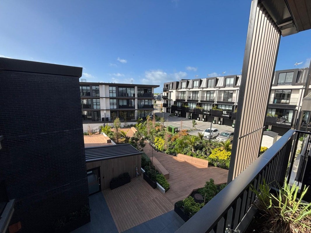 304/21 Pennant Street, Long Bay, Auckland - Carousel 1