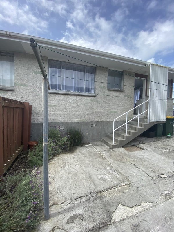4/12 Jillett Street, Titahi Bay, Porirua - Carousel 14