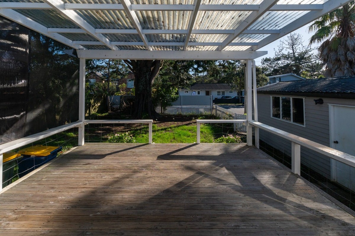 1/38 Godley Road, Green Bay, Auckland - Carousel 2