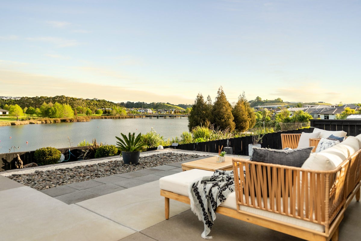 65 Landing Drive, Pyes Pa, Tauranga - Carousel 1