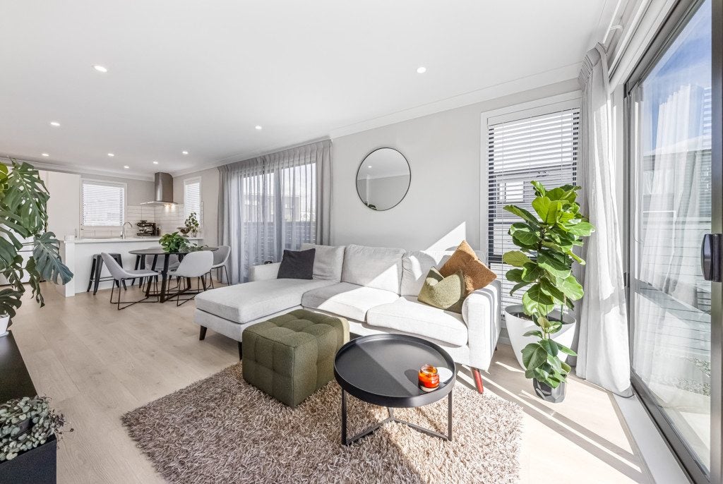 4 Propeller Avenue, Whenuapai, Waitakere City, Auckland - Carousel 1