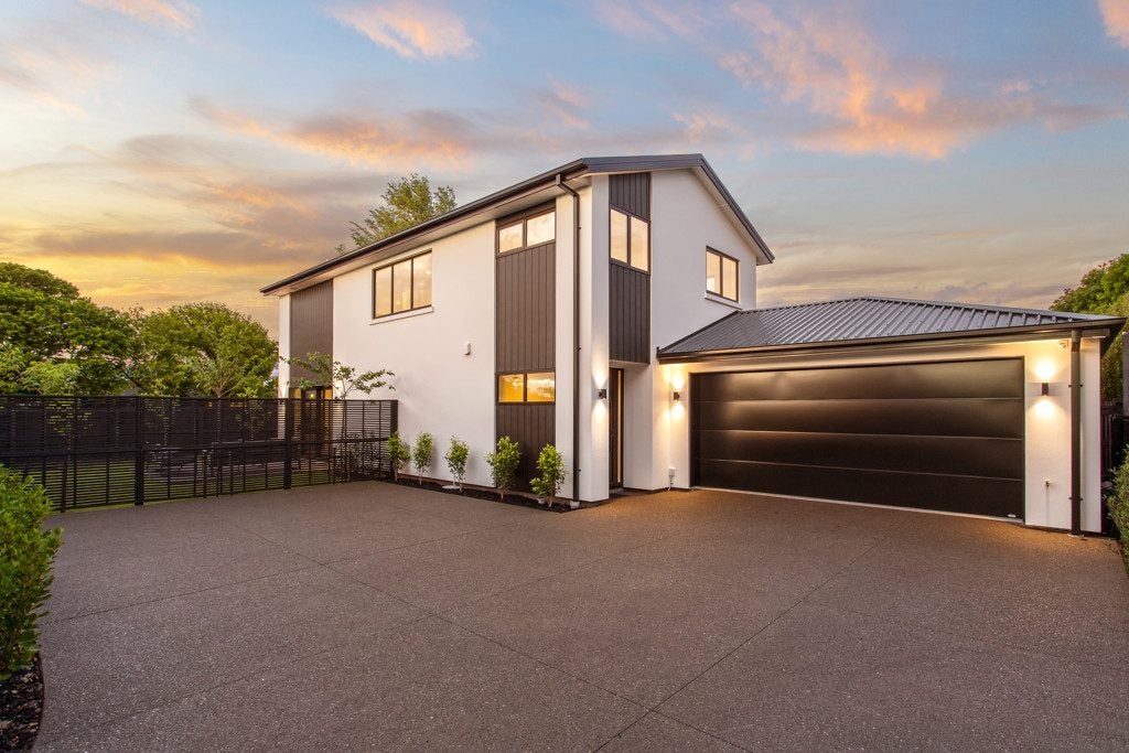 92 Memorial Avenue, Ilam, Christchurch - Carousel 1
