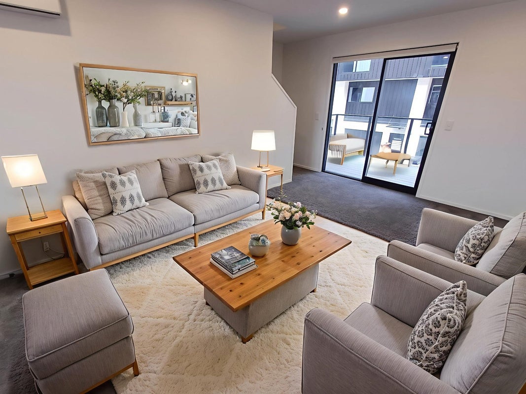 20/200 Carrington Road, Mount Albert, Auckland - Carousel 2
