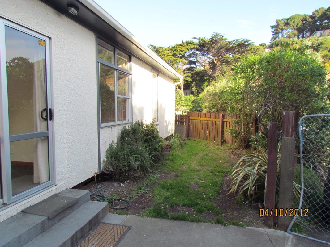 64 Hungerford Road, Houghton Bay, Wellington - Carousel 2