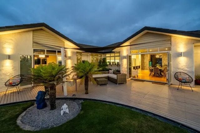 4 Pinnacle Place, Wakatu, Nelson - Carousel 1