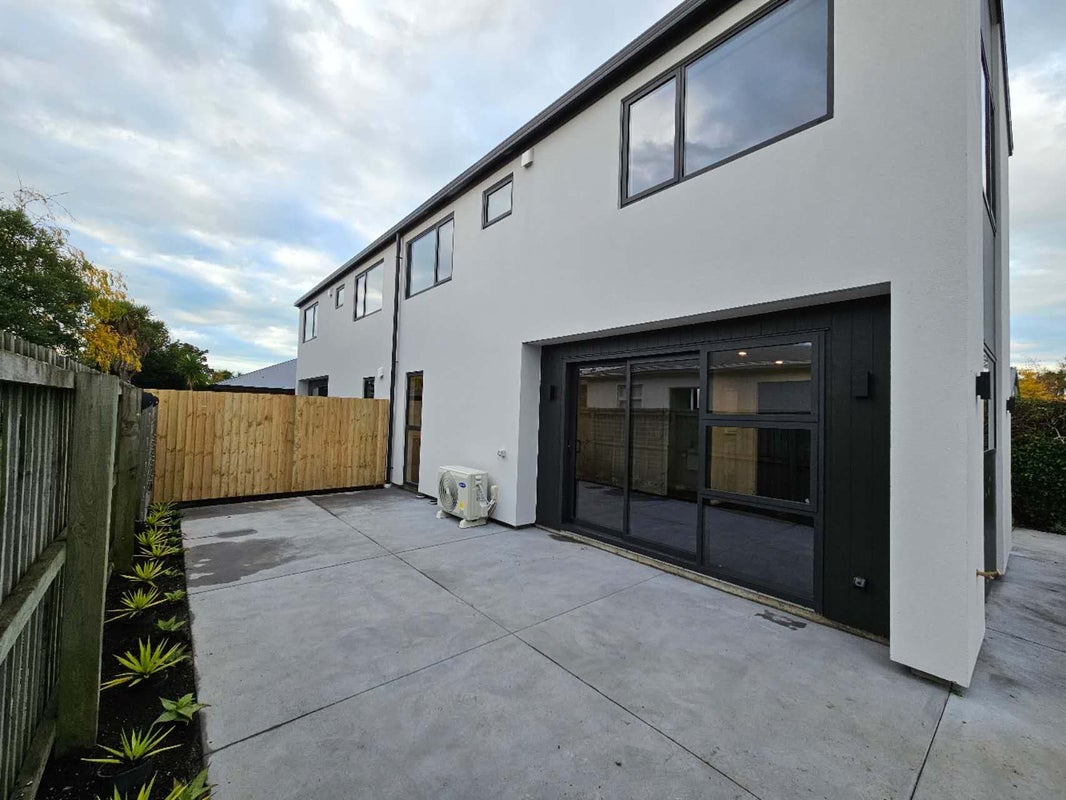 87 Charles Street, Waltham, Christchurch - Carousel 2