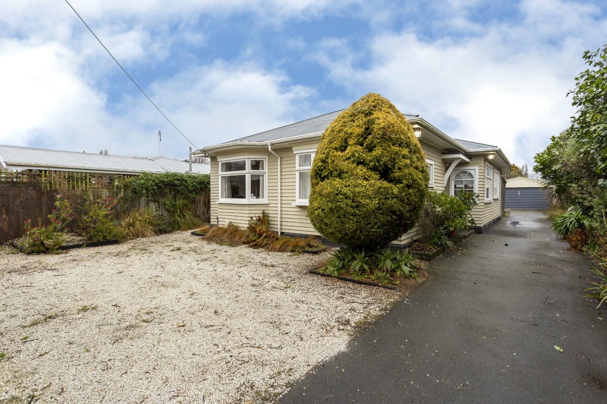 55 Barrington Street, Somerfield, Christchurch - Carousel 1