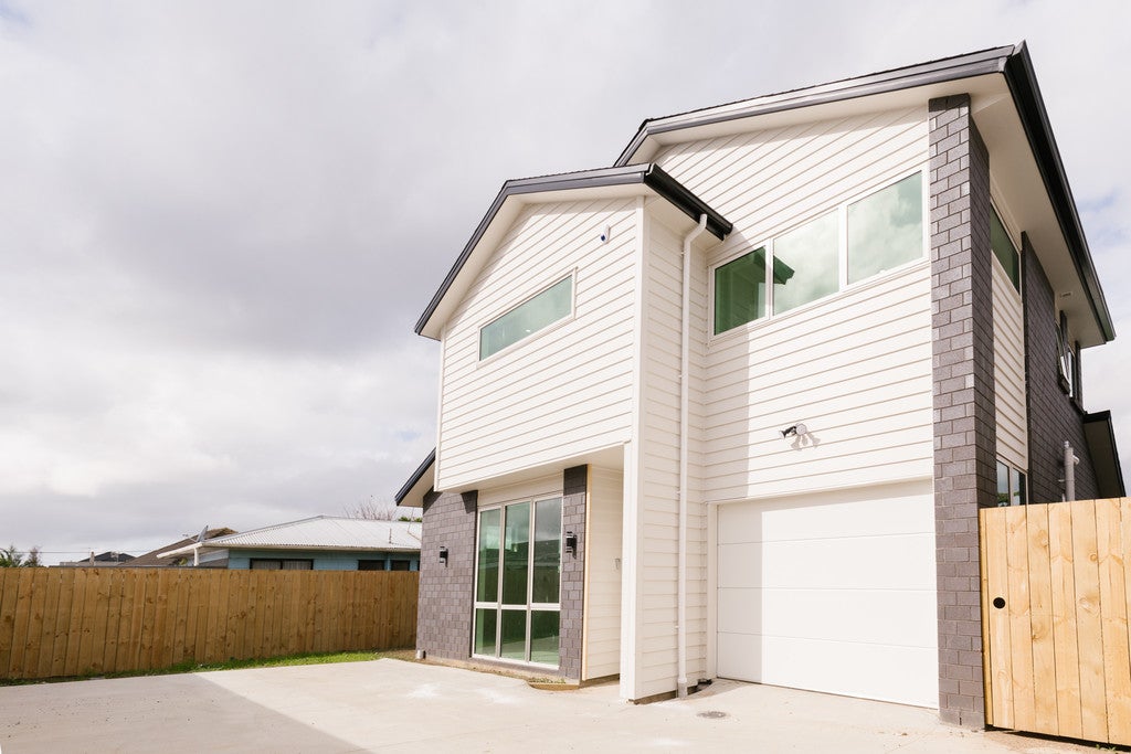 104 Henwood Road, Paraite, New Plymouth - Carousel 1