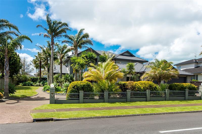 16 Manor Park, Sunnyhills, Auckland - Carousel 2