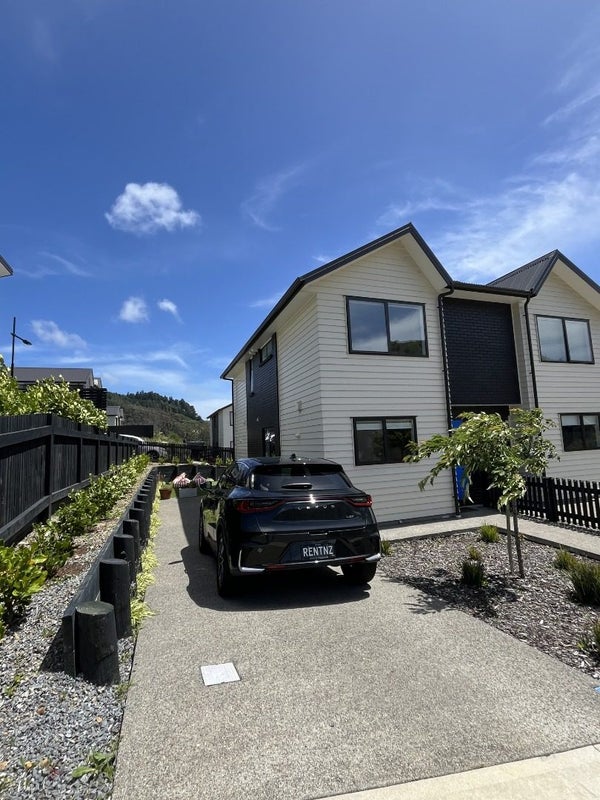 20 Oakum Road, Whitby, Porirua - Carousel 28