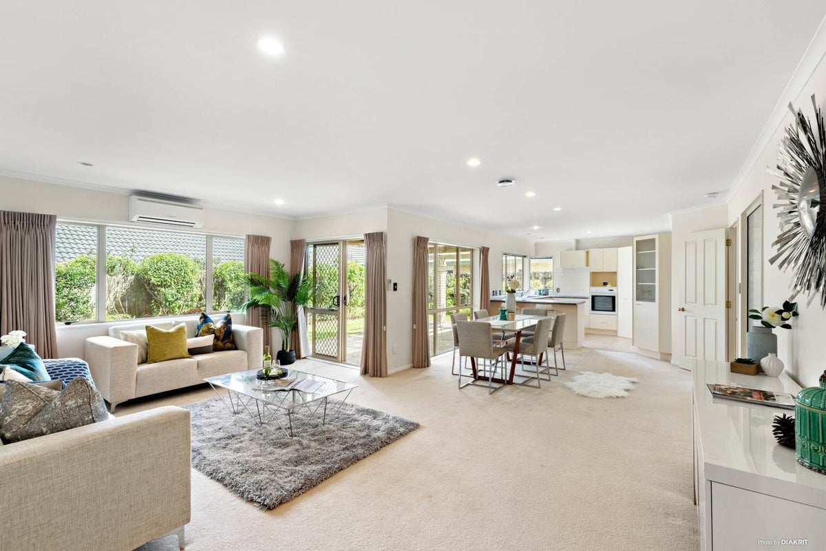 2/66 Kilkenny Drive, Dannemora, Auckland - Carousel 2