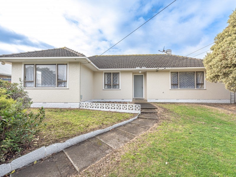 82 Polson Street, Castlecliff, Whanganui - Carousel 1