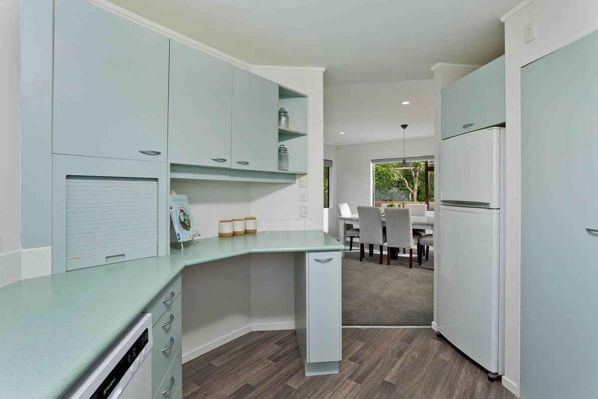 2/6 Ensign Place, Hillcrest, Auckland - Carousel 10