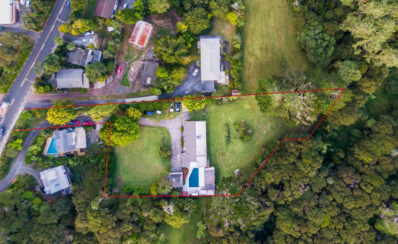 166 Godley Road, Titirangi, Auckland - Carousel 2