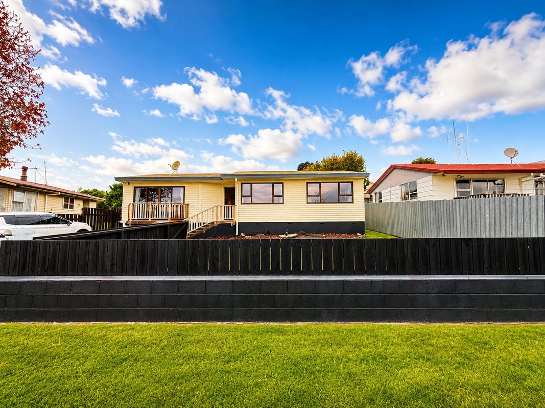 21 Blomfield Street, Nawton, Hamilton - Carousel 2