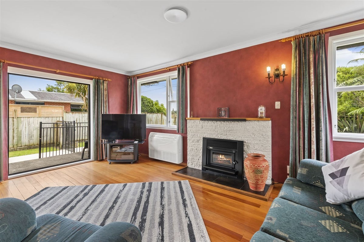 172 Roslyn Road, Levin, Levin - Carousel 2
