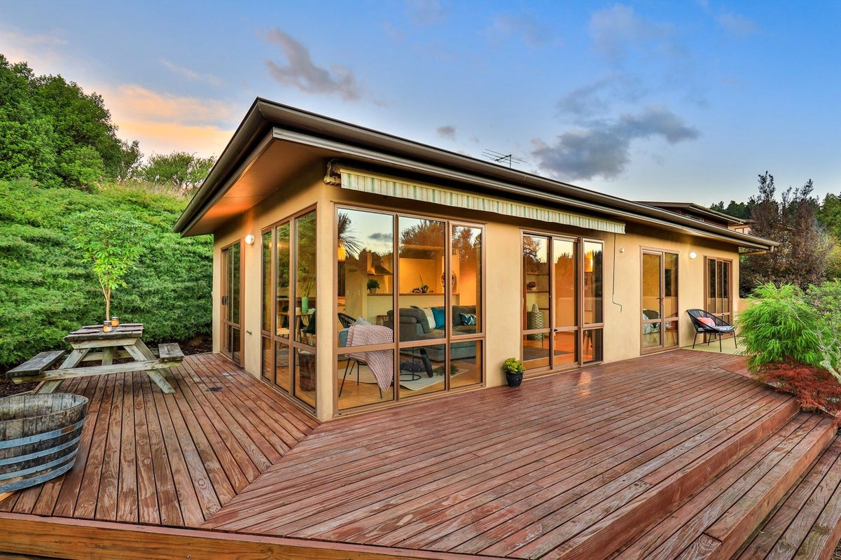 209 Westdale Road, Redwood Valley - Carousel 1