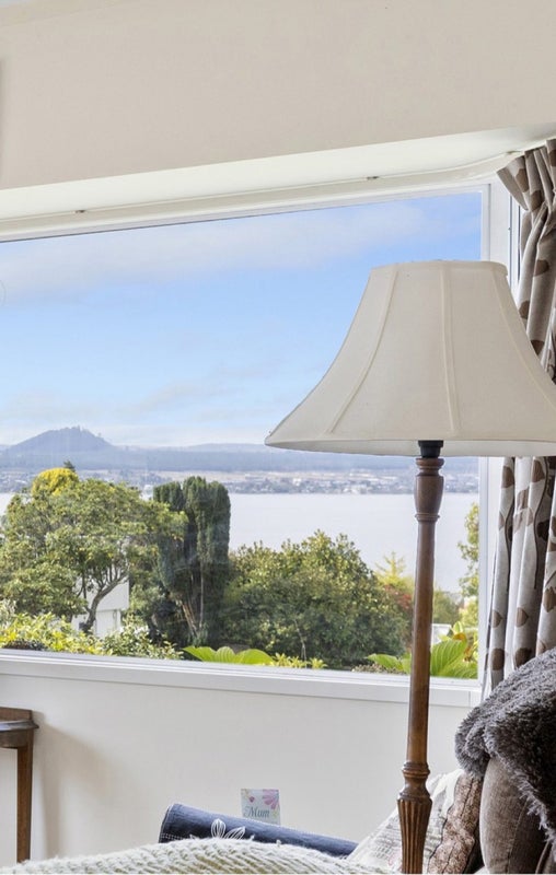 2/8 Kinder Street, Acacia Bay, Taupo, Waikato - Carousel 1