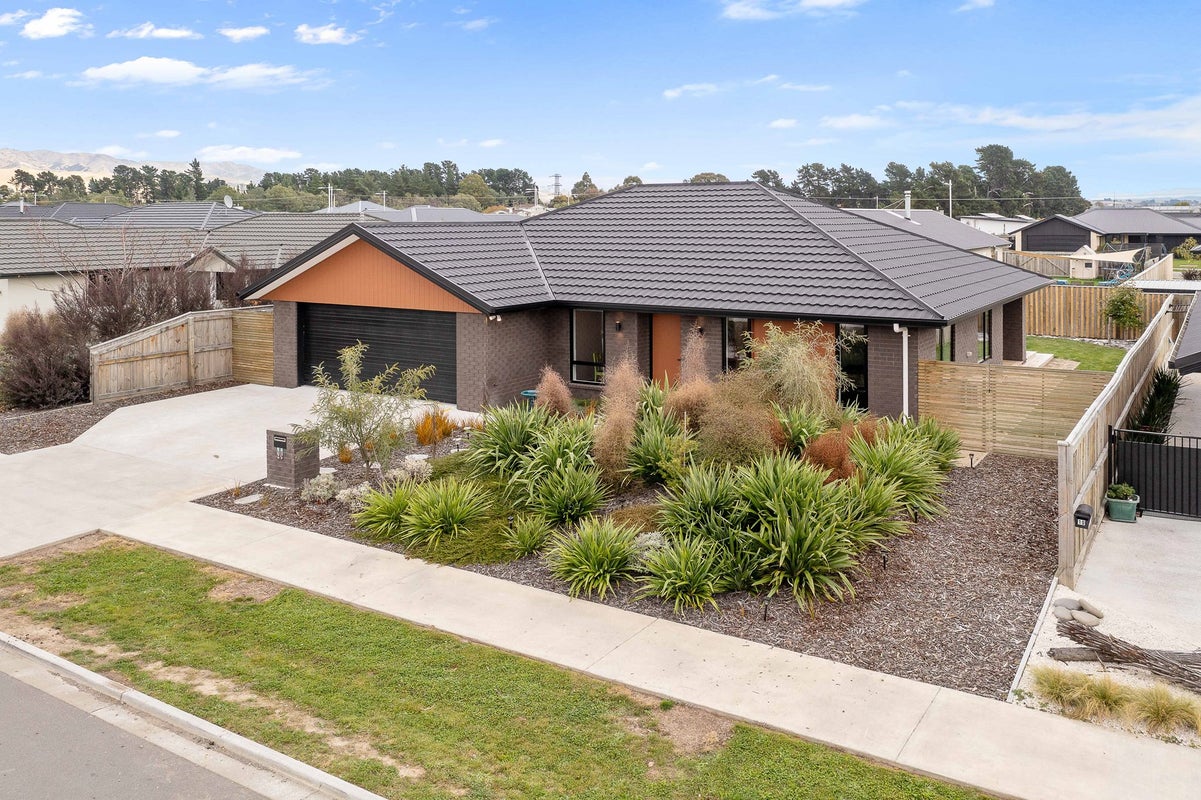 12 Caproni Road, Burleigh, Blenheim - Carousel 2