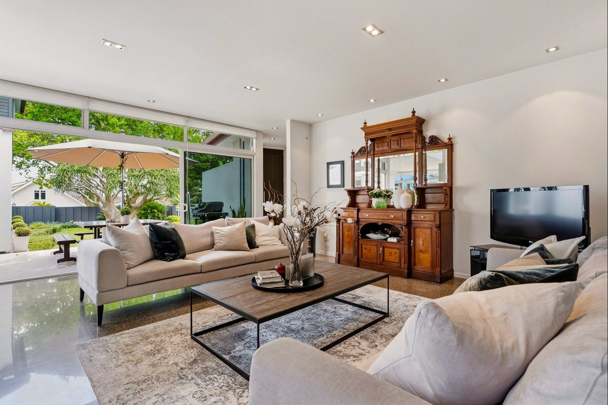 6 Beresford Street, Bayswater, Auckland - Carousel 2