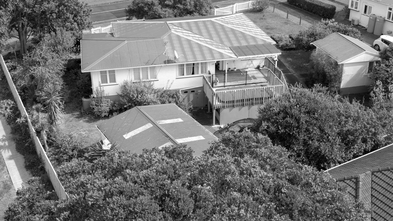40 Glenorchy Street, Glen Eden, Auckland - Carousel 1