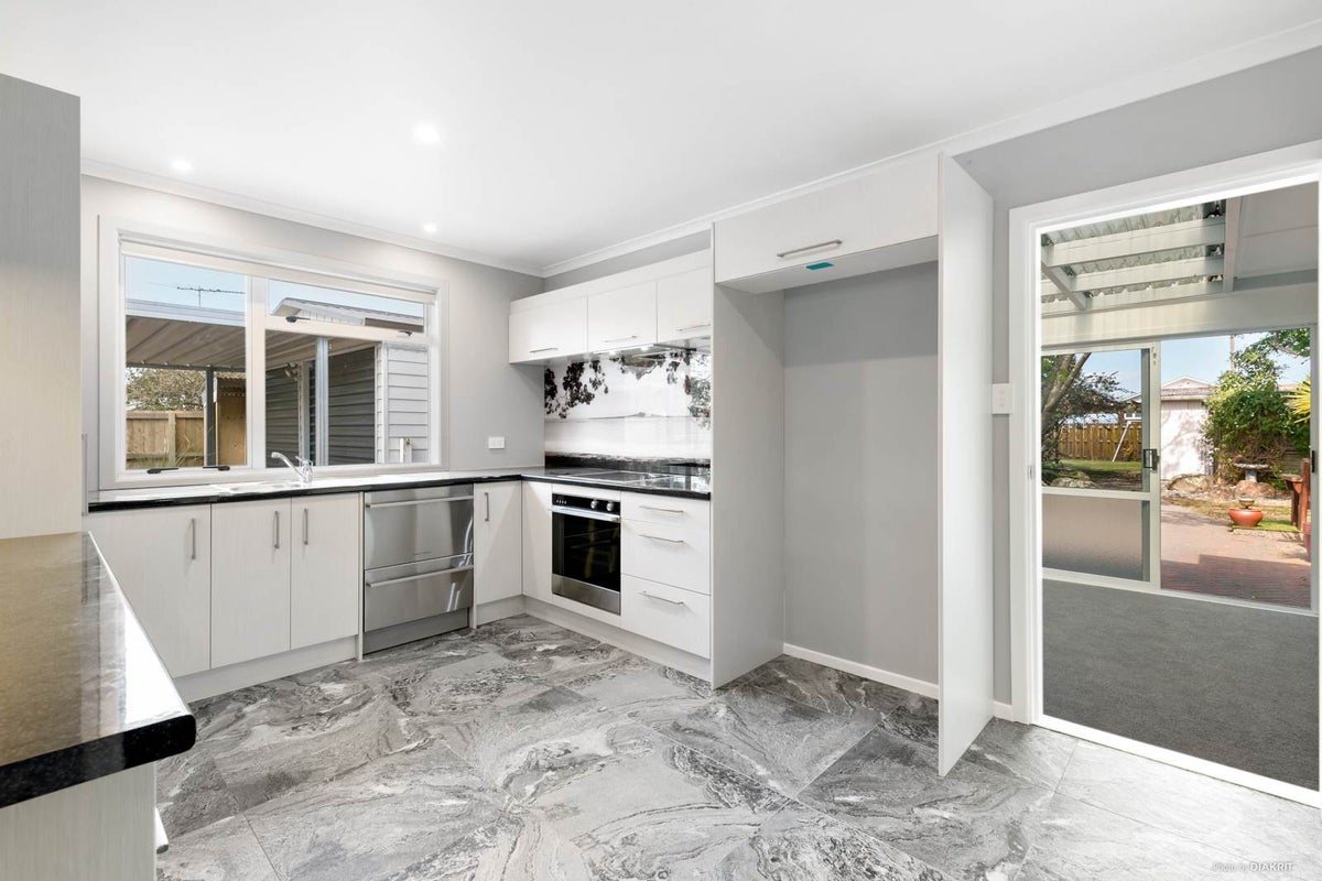 22 Kowhai Avenue, Pokeno - Carousel 2