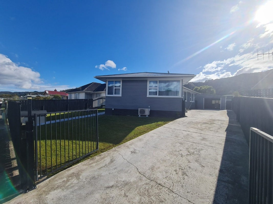 261 Wellington Road, Wainuiomata, Lower Hutt - Carousel 16
