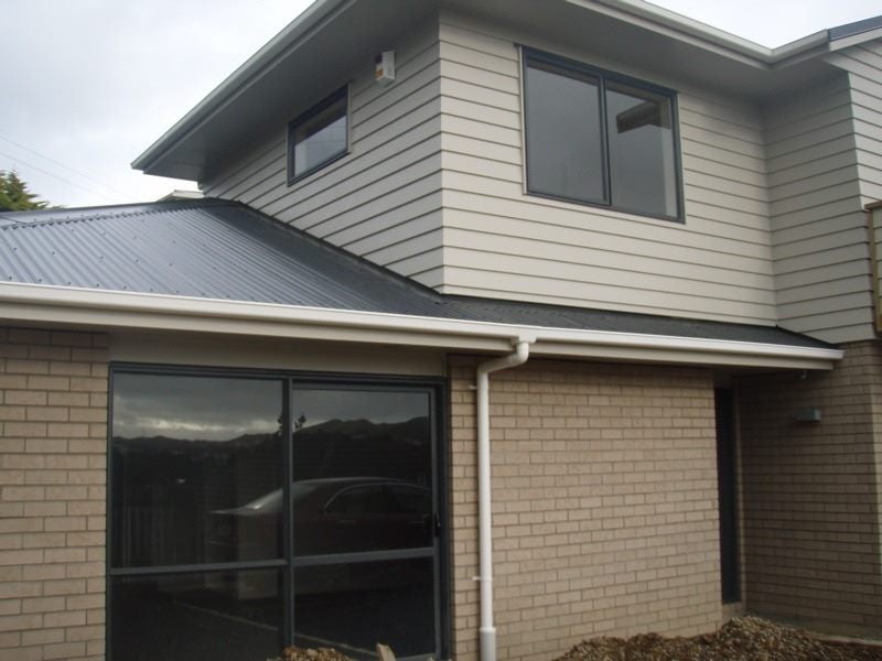 32A Miles Crescent, Newlands, Wellington - Carousel 11