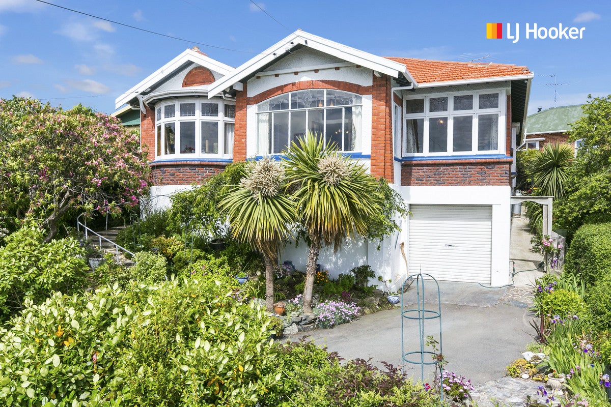4 Sunbury Street, Andersons Bay, Dunedin - Carousel 1