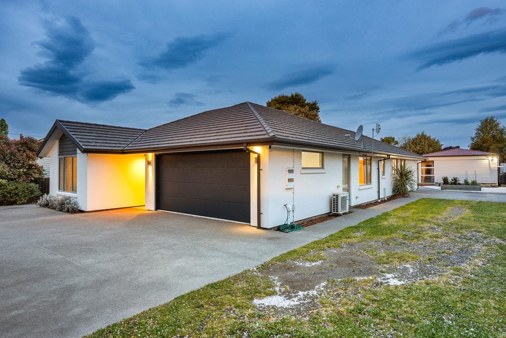 69 Inwoods Road, Parklands, Christchurch - Carousel 1