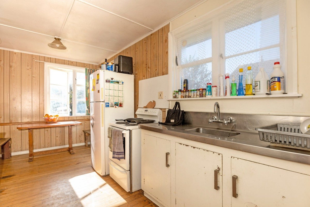 9 Atkinson Street, Mangapapa, Gisborne - Carousel 2