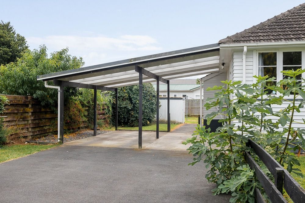 13 Nixon Street, Hamilton East, Hamilton - Carousel 2