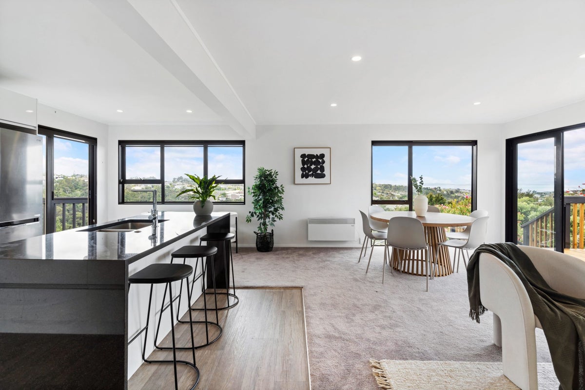 2/7 Morice Place, Torbay, Auckland - Carousel 2
