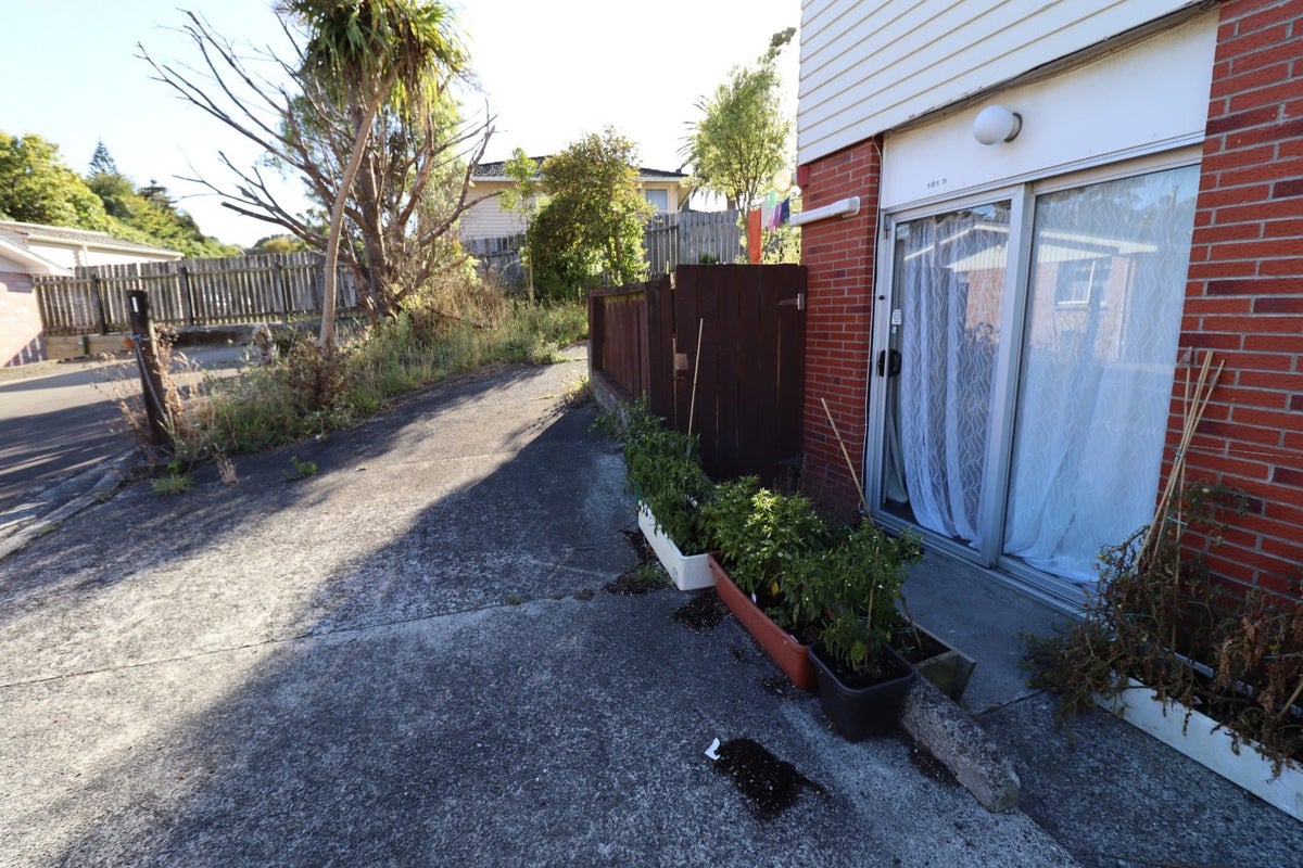 181 Newlands Road, Newlands, Wellington - Carousel 7