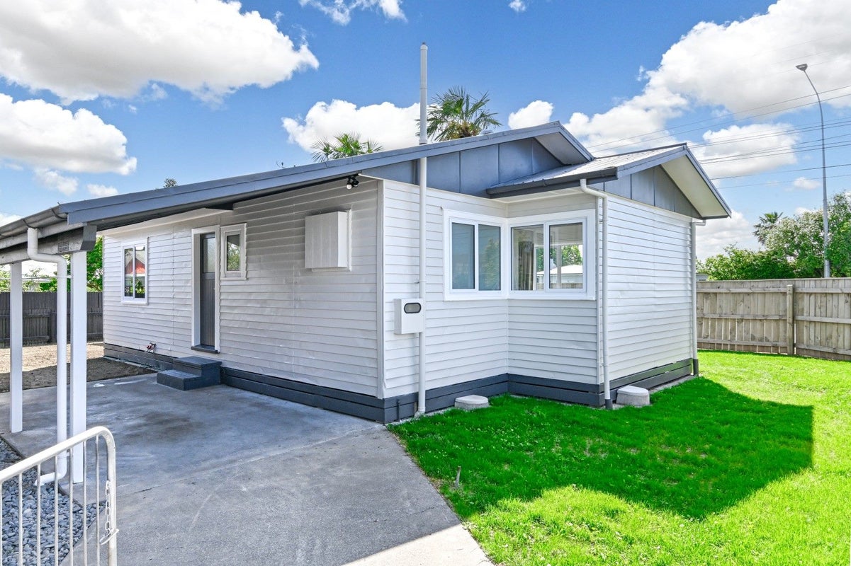 1018A Oliphant Road, Raureka, Hastings - Carousel 11