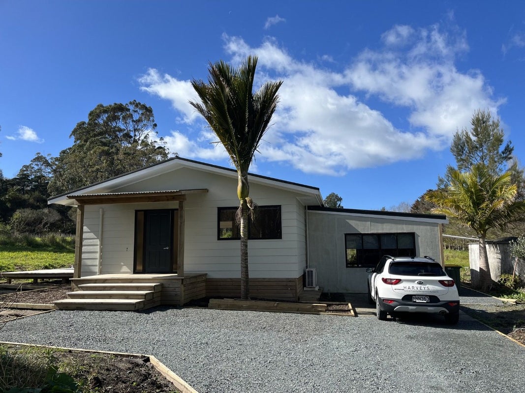 834 Leigh Road, Warkworth - Carousel 2