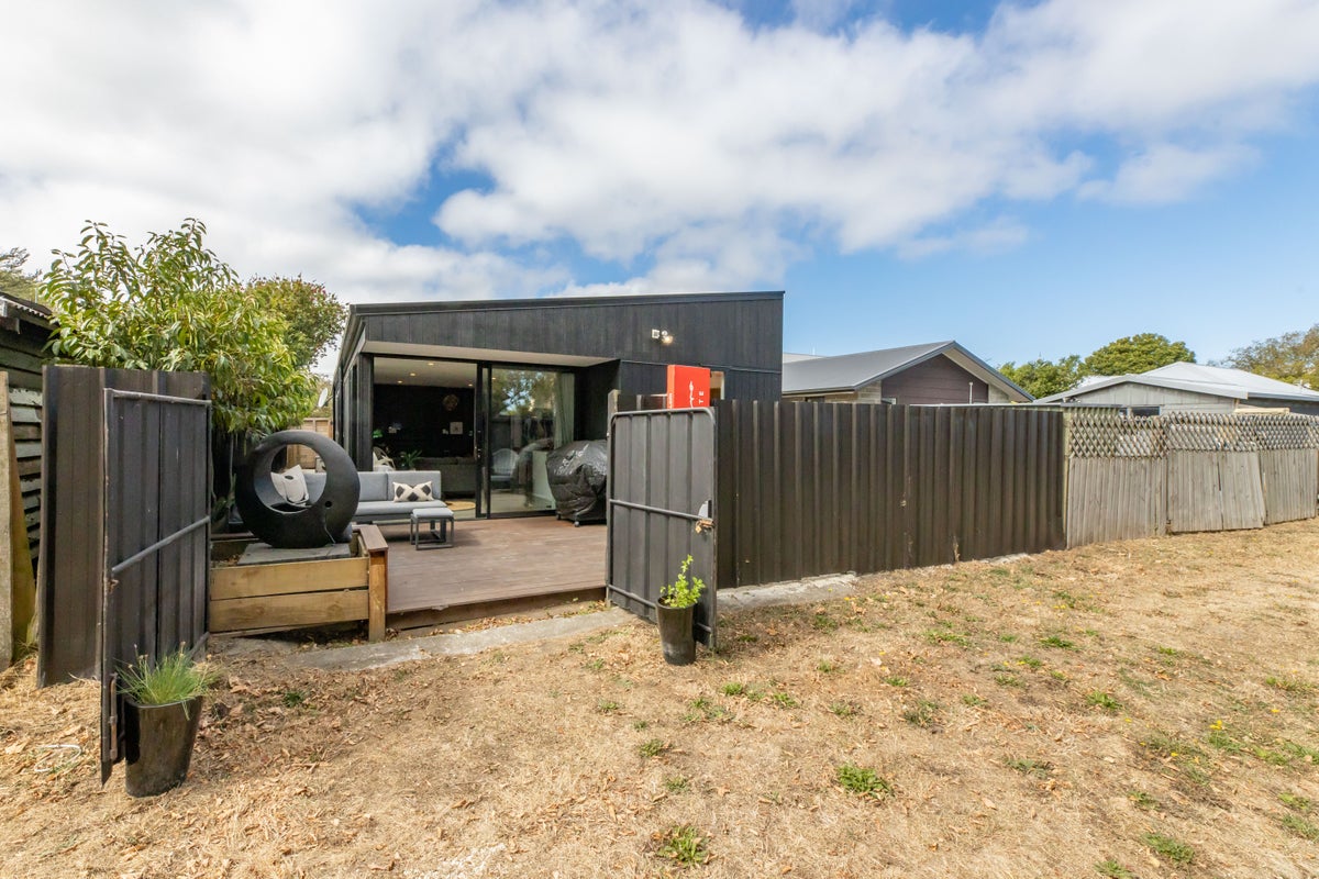 9 Forbes Street, Sydenham, Christchurch - Carousel 26