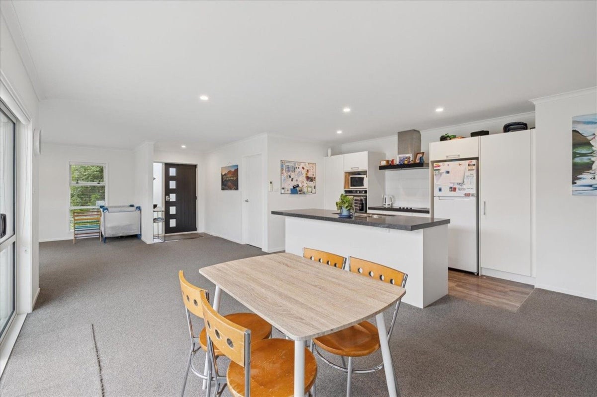 44 Awataha Crescent, Pyes Pa, Tauranga - Carousel 2